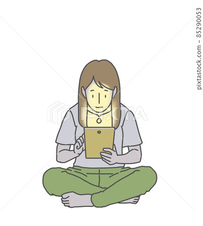 Long-haired female crazy about tablets-in the dark 85290053