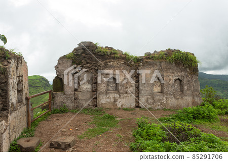 Walls of Hatgad fort in ruins, Nashik, Maharashtra, India. Walls of Hatgad fort in ruins, Nashik, Maharashtra, India. 85291706