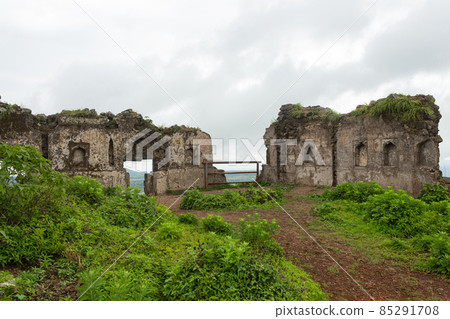 Walls of Hatgad fort in ruins, Nashik, Maharashtra, India. Walls of Hatgad fort in ruins, Nashik, Maharashtra, India. 85291708