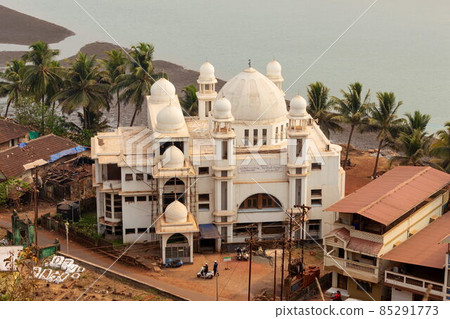 Top view Adampur Jama Masjid from Thiba point, Ratnagiri, Maharashtra, India. Top view Adampur Jama Masjid from Thiba point, Ratnagiri, Maharashtra, India. 85291773