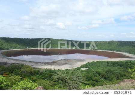 Lonar lake or Lonar crater a notified National Geo heritage monument. Lonar, Buldhana, Maharashtra,India Lonar lake or Lonar crater a notified National Geo heritage monument. Lonar, Buldhana, Maharashtra,India 85291971