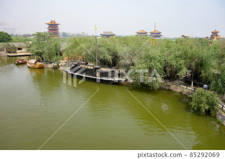 Beautiful scenery of opening the capital of Northern Song Dynasty, Henan Province, China Beautiful scenery of opening the capital of Northern Song Dynasty, Henan Province, China 85292069