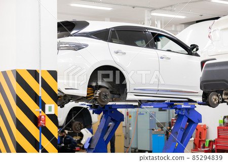 Automobile repair shop Automobile repair shop 85294839