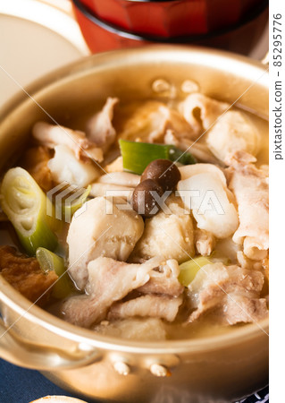 Shonai version of Yamagata Imoni and pork miso flavor Shonai version of Yamagata Imoni and pork miso flavor 85295776