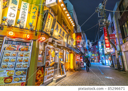 日本東京都市風景 O股 城市感染 接連不斷... 威脅抗體效果降低能力。安靜的神田 = 12 月 25 日 85296671