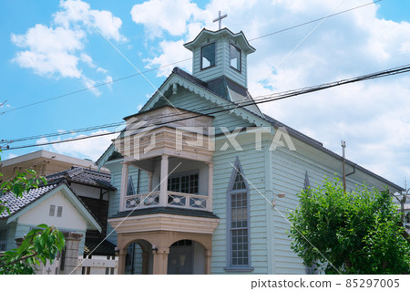 Early summer scenery of Takahashi Christ Church, the oldest church in Okayama Prefecture 2 Takahashi City, Okayama Prefecture 85297005