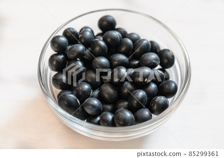 Black bean  85299361