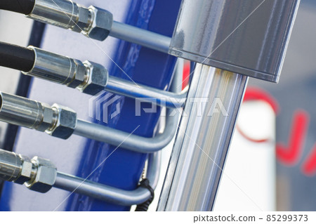 Piston or actuator of hydraulic and pneumatic machine. Technology and engineering 85299373