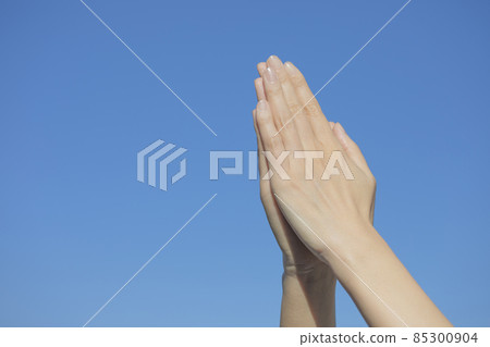 Hands to pray Hands to pray 85300904