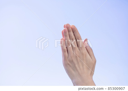 雙手祈禱照片素材 85300907