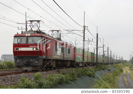 EH500牽引貨運列車：福山鐵路特快（櫪木縣） 85305590