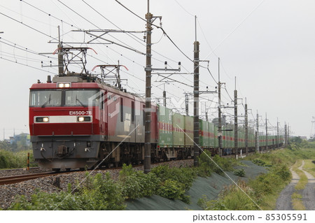 EH500牽引貨運列車:福山鐵路特快(櫪木縣) EH500牽引貨運列車:福山鐵路特快(櫪木縣) 85305591