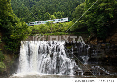 Egawa / Ryumon Waterfall and Karasuyama Line (Nasukarasuyama City, Tochigi Prefecture) 85305743