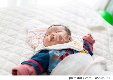 Baby's daily life, newborn sleep 85306945
