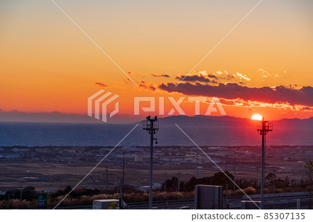 (Shizuoka Prefecture) Sunset seen from Shin-Tomei Surugawan Numazu SA (Shizuoka Prefecture) Sunset seen from Shin-Tomei Surugawan Numazu SA 85307135