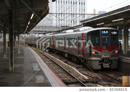 [JR-B] Kabe Line 227 系列（4 節車廂列車：廣島 ⇔ Aki-龜山） 85309819