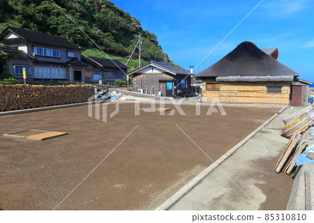 【石川縣】晴天下的奧能登鹽田村(路邊站珠洲鹽田村鹽博物館) 【石川縣】晴天下的奧能登鹽田村(路邊站珠洲鹽田村鹽博物館) 85310810