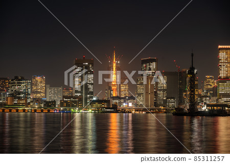 從豐洲看到的東京市中心夜景 85311257