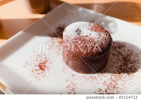 Fondant chocolate with plenty of sugar Fondant chocolate with plenty of sugar 85314712