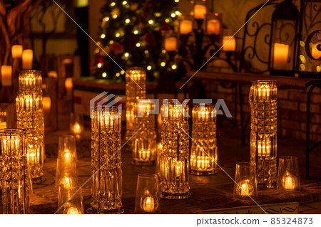 Illuminations using candles 85324873