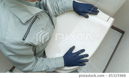 Image of toilet repair / cleaning company 85325966