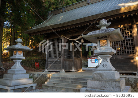 [Yamanashi Prefecture] Kawaguchi Asama Shrine 85326953