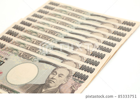 100,000 yen benefit 85333751