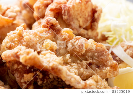 Deep-fried chicken and chicken meat. Deep-fried chicken and chicken meat. 85335019
