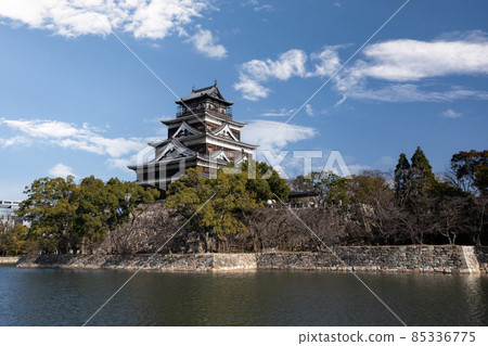 It is a panoramic view of Hiroshima Castle. It is a panoramic view of Hiroshima Castle. 85336775