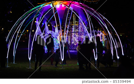 It is the scenery of the Hiroshima Dreamination Festival. It is an illumination festival. 85339494
