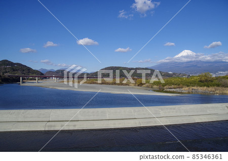 Dam installed on the Fuji River Dam installed on the Fuji River 85346361