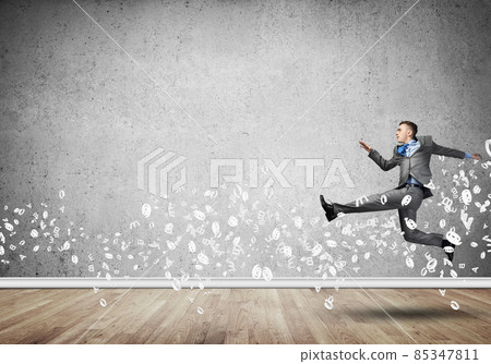 Businessman jumping high Businessman jumping high 85347811