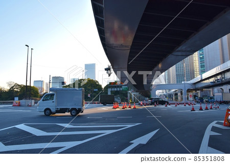 冬夜的汐留 JCT 附近 85351808