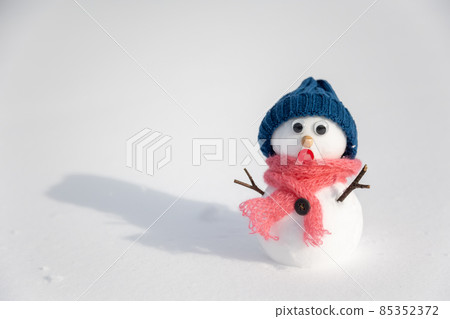 Snowman with a surprised expression 85352372