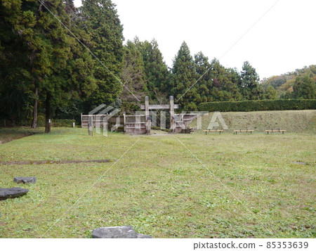 Hachioji Castle (100 Fine Castles of Japan) 85353639