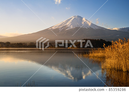 A spectacular view of Mt. Fuji upside down from Lake Kawaguchiko and Oishi Park A spectacular view of Mt. Fuji upside down from Lake Kawaguchiko and Oishi Park 85359286