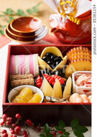 New Year dishes  85361154