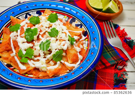 Mexican food chilaquiles 85362636
