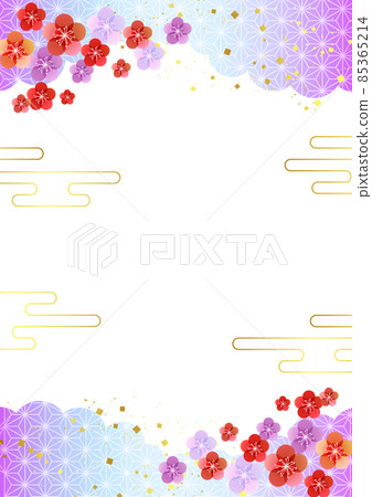 李子和大麻葉圖案雲背景垂直藍色 85365214