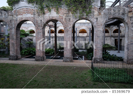 帕丁頓蓄水池花園(Paddington Reservoir Gardens),一座有著破敗感的可愛花園 帕丁頓蓄水池花園(Paddington Reservoir Gardens),一座有著破敗感的可愛花園 85369679