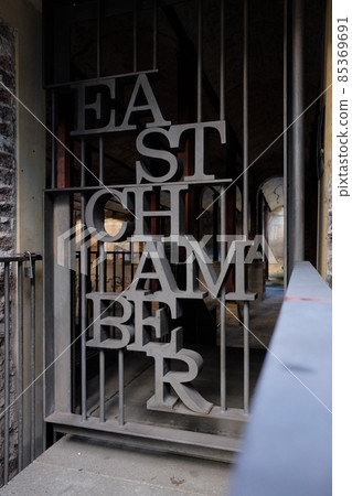 Paddington Reservoir Gardens (Paddington Reservoir Gardens), a lovely garden with a ruined feel 85369691