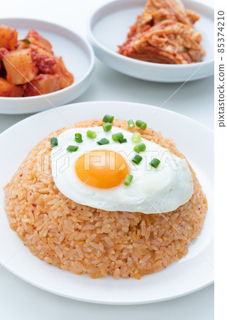 Kimchi fried rice, kimchi and kakuteki Kimchi fried rice, kimchi and kakuteki 85374210