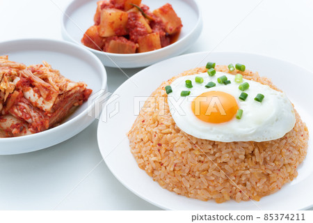 Kimchi fried rice, kimchi and kakuteki Kimchi fried rice, kimchi and kakuteki 85374211