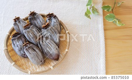 Dried persimmon Dried persimmon 85375010
