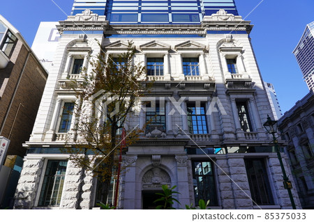 Former Kawasaki Bank Yokohama Branch Former Kawasaki Bank Yokohama Branch 85375033