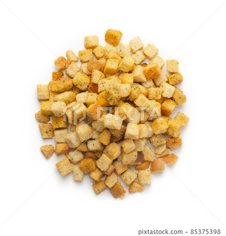 Croutons of fried bread isolated Croutons of fried bread isolated 85375398