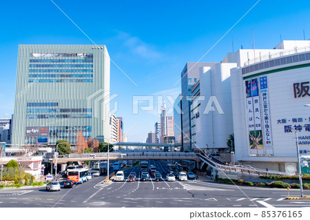 [神戶市]三宮車站前街景 85376165