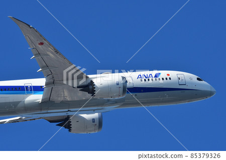 全日空航空公司 (ANA) 班機起飛 全日空航空公司 (ANA) 班機起飛 85379326