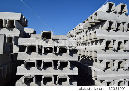 Stacked concrete products for civil engineering work 85381001
