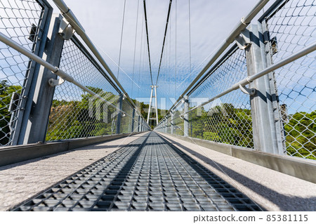 Kokonoe "Dream" Suspension Bridge, Oita 85381115